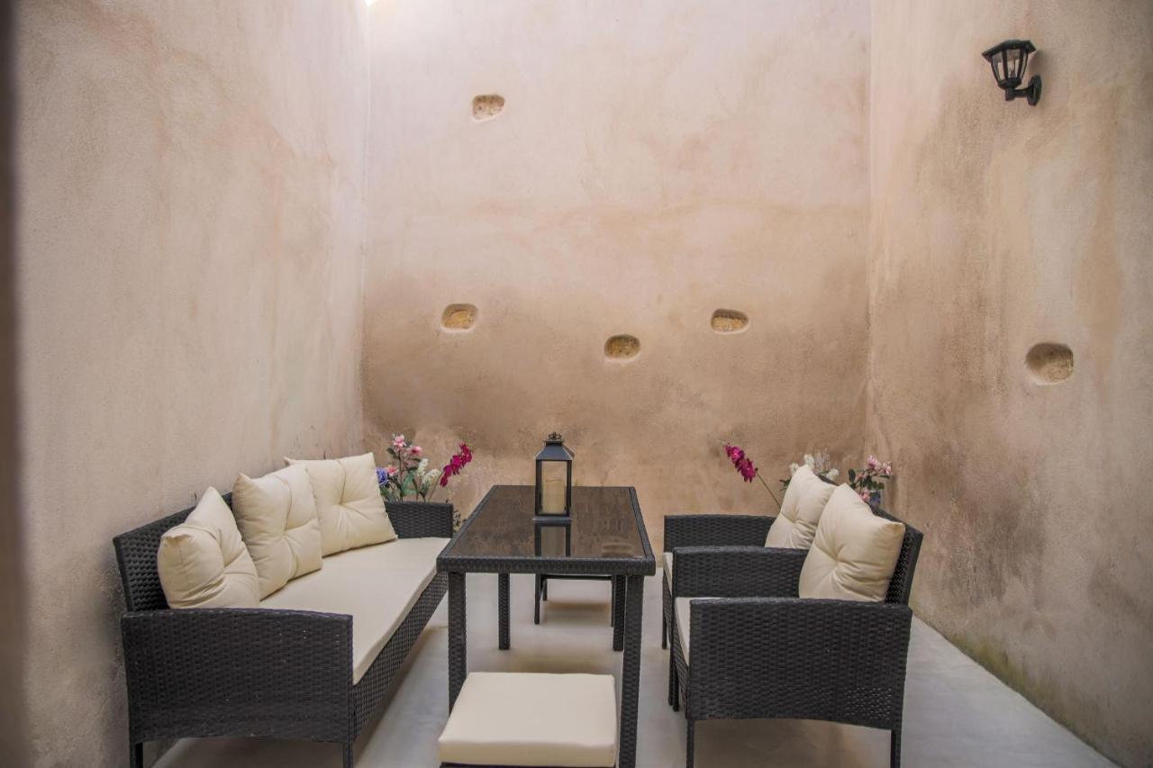 Central Art Maisonette By Estia Apartment Heraklion  Exterior photo